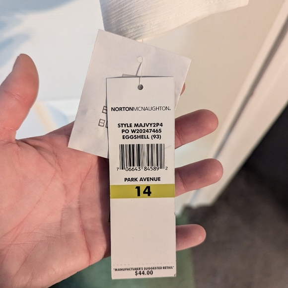 Norton McNaughton Blouse - Picture 8 of 8